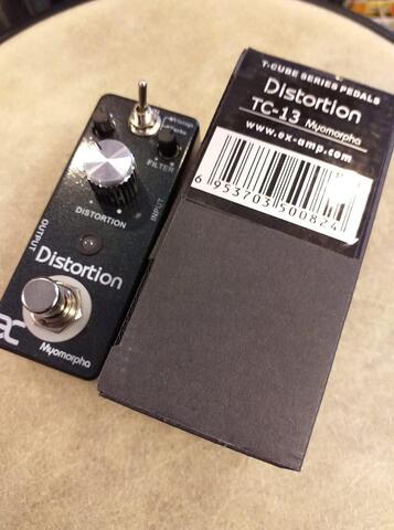 TC-13 Distortion guitar pedal